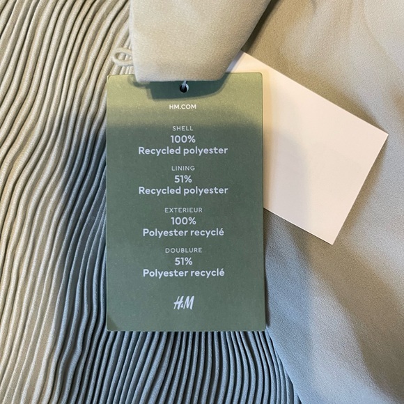 H&M Pleated Chiffon Dress Light Blue/grey New with tags - Picture 3 of 5